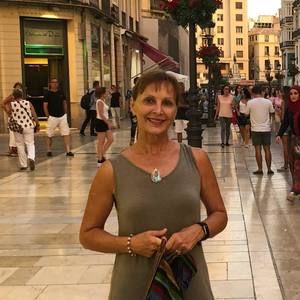 Meet your Posher, Christine